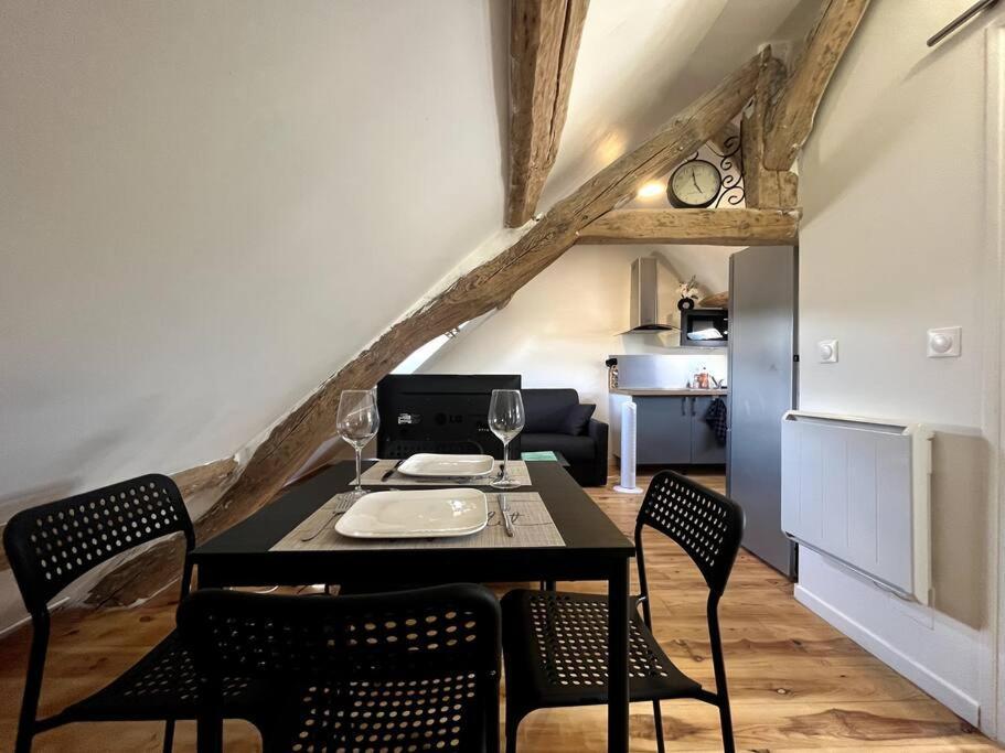 Apartment Climber's Loft With Netflix