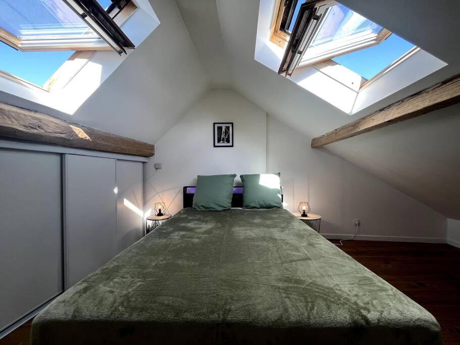 Climber's Loft With Netflix